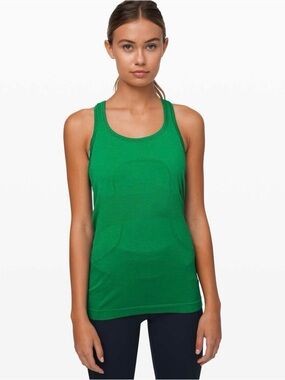 Lululemon Swifly Tech Racerback Classic White Athletic Tank Top Size 6 NWOT
